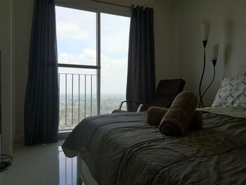 Wind Residences by SMCo 2*