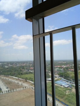 Wind Residences by SMCo 2*