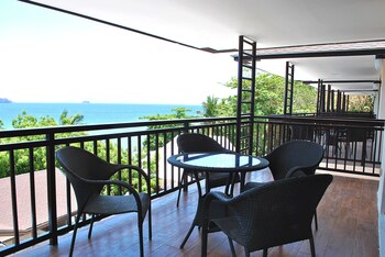 Altamare Dive and Leisure Resort Anilao 3*