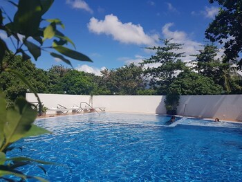 Ninong's Hotel 3*