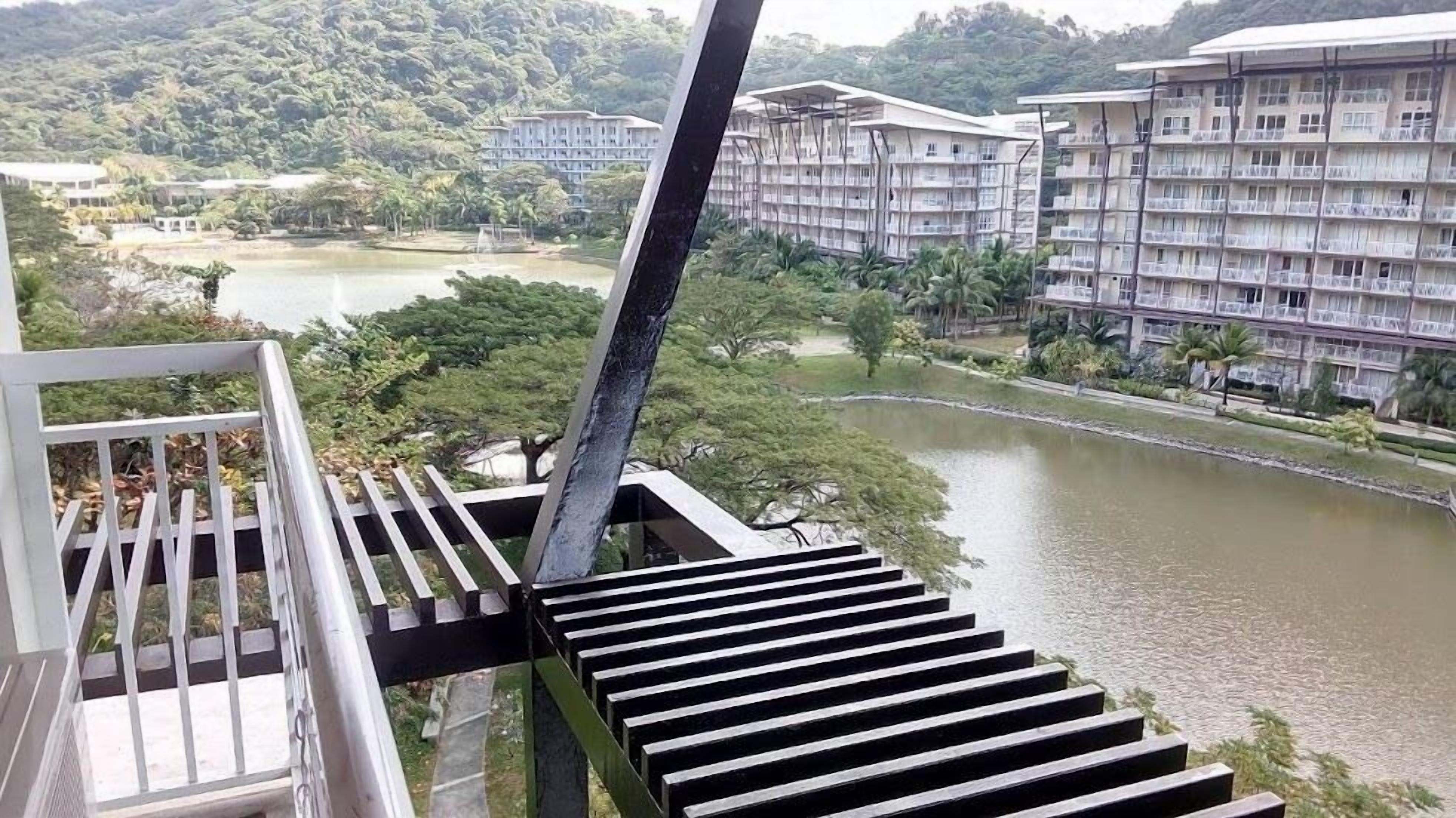 Pico De Loro Hamilo Coast Guest House 3*