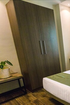 Padgett Place - Deluxe Suites 4*