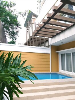 Padgett Place - Deluxe Suites 4*