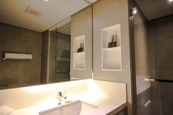 MELLA HOTEL MANILA 4*