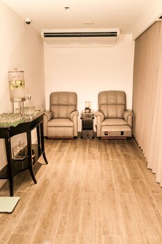 MELLA HOTEL MANILA 4*