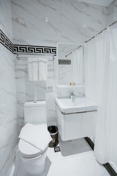 PVL Suites 3*
