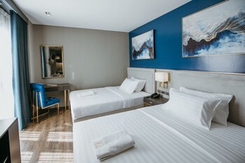 PVL Suites 3*