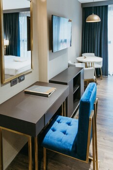 PVL Suites 3*
