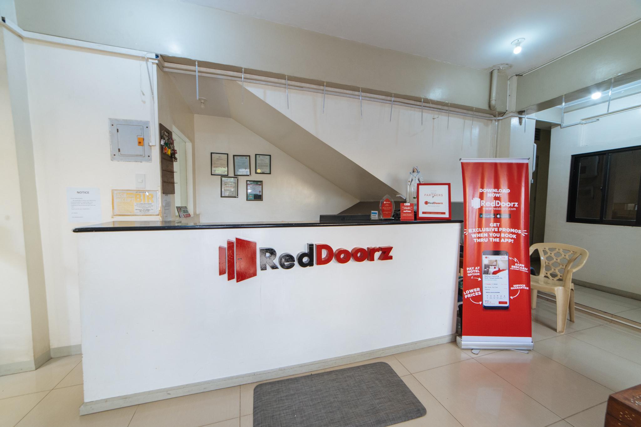 RedDoorz near Pasay Taft 2*