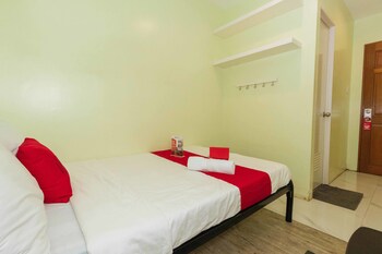RedDoorz @ Hotel Rosemarie 2*