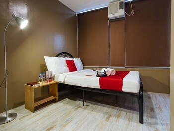 RedDoorz @ Hotel Rosemarie 2*