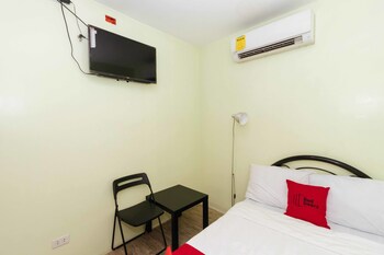 RedDoorz @ Hotel Rosemarie 2*