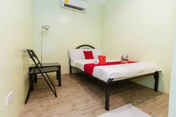 RedDoorz @ Hotel Rosemarie 2*