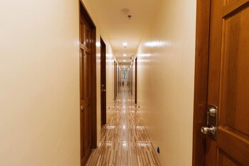RedDoorz @ Hotel Rosemarie 2*