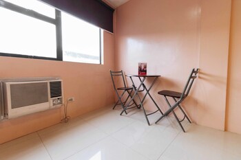 RedDoorz @ Hotel Rosemarie 2*