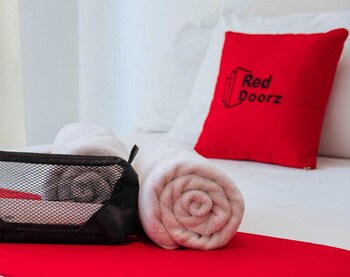RedDoorz @ Hotel Rosemarie 2*