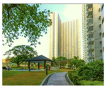 Grass Residence SM North MRT NLEX QC 3*