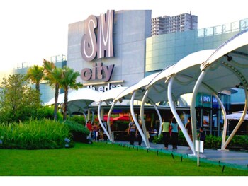 Grass Residence SM North MRT NLEX QC 3*