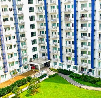 Grass Residence SM North MRT NLEX QC 3*