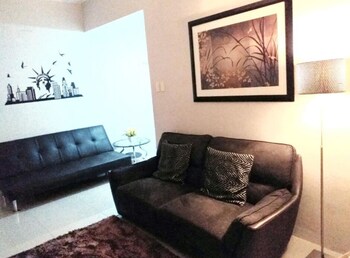 Grass Residence SM North MRT NLEX QC 3*