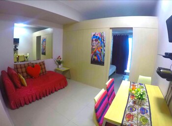 Grass Residence SM North MRT NLEX QC 3*