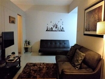 Grass Residence SM North MRT NLEX QC 3*