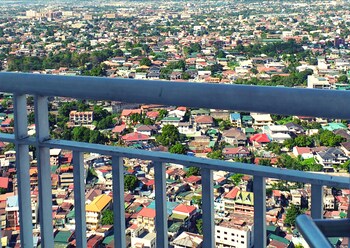 Grass Residence SM North MRT NLEX QC 3*