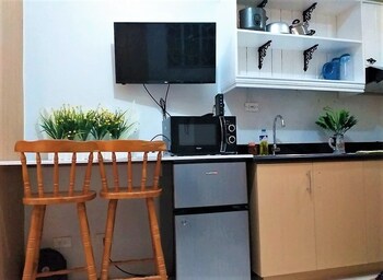 Grass Residence SM North MRT NLEX QC 3*