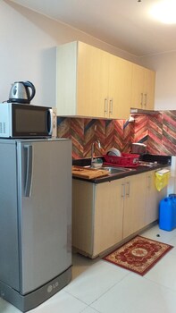 Grass Residence SM North MRT NLEX QC 3*
