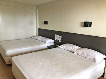 Pura Vida Resort 3*