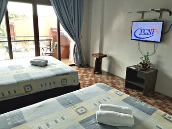 Pura Vida Resort 3*