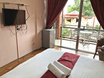 Pura Vida Resort 3*