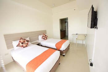 EON Centennial Soho Hotel 3*