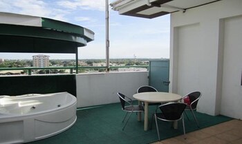 Natalia Hotel 3*