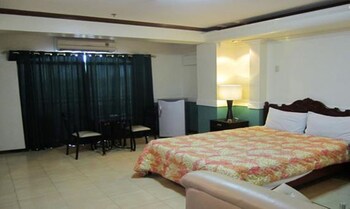 Natalia Hotel 3*