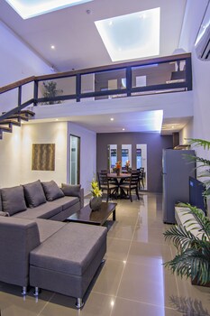 Quest Villa 0*