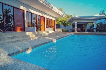 Quest Villa 0*