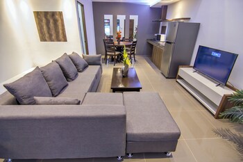 Quest Villa 0*