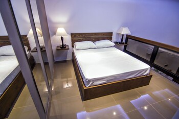 Quest Villa 0*