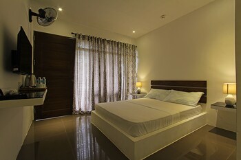 Quest Villa 0*