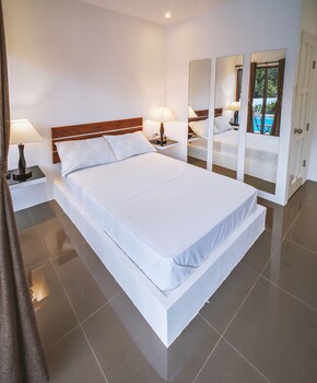 Quest Villa 0*