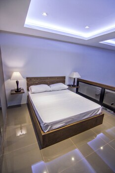 Quest Villa 0*