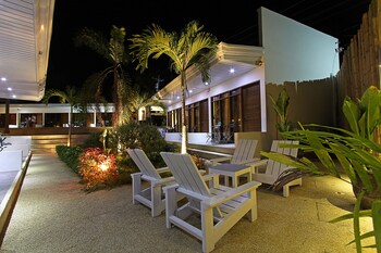 Quest Villa 0*