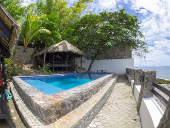 Blue Ribbon Dive Resort 3*