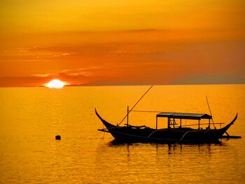 Blue Ribbon Dive Resort 3*