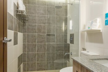 Microtel Inn & Suites by Wyndham San Fernando 3*