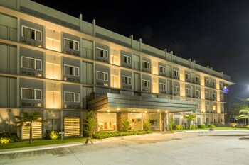 Microtel Inn & Suites by Wyndham San Fernando 3*