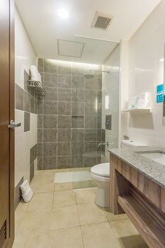 Microtel Inn & Suites by Wyndham San Fernando 3*