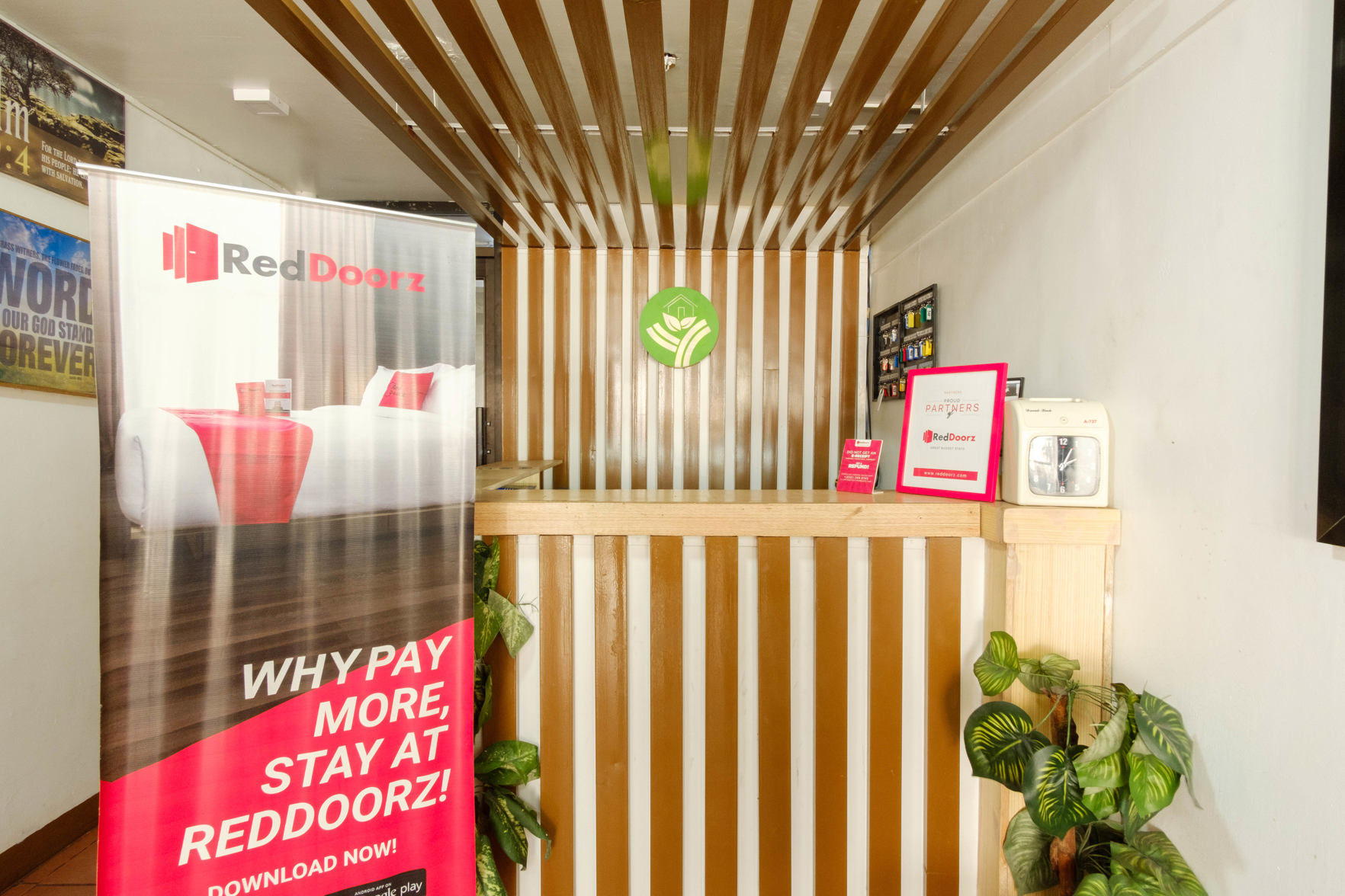 RedDoorz near OWWA Pasay 2*