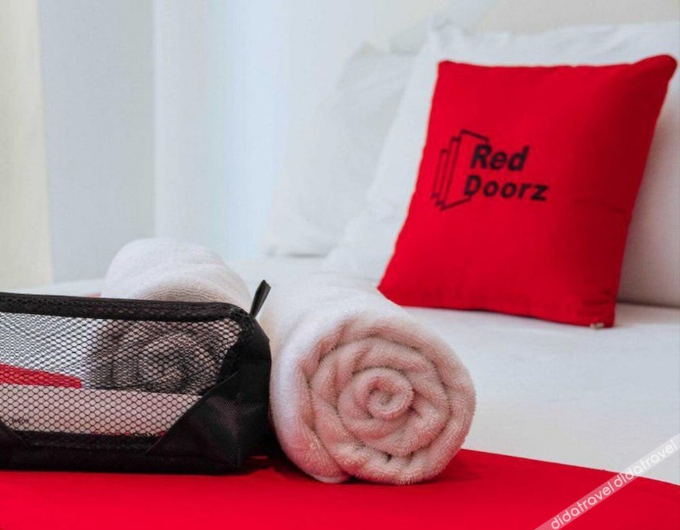 RedDoorz near Fishermall Quezon City 2*